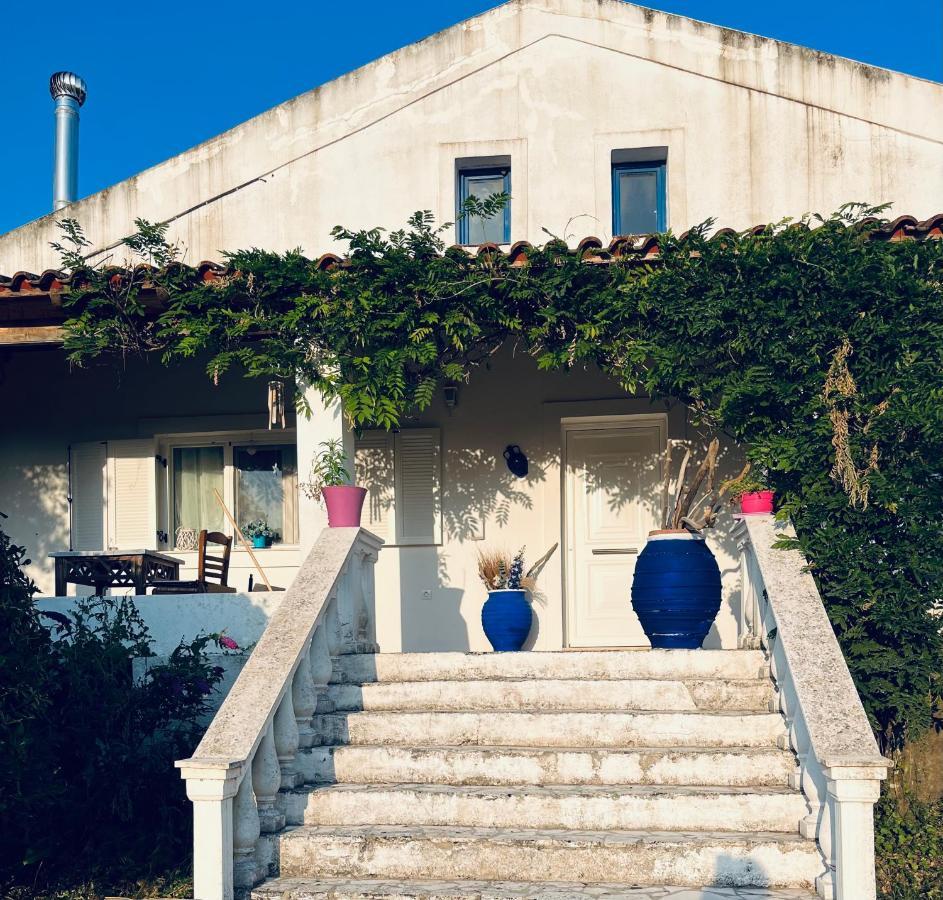 Cozy Corfu Bungalow 5 Minutes To Aqualand Ágios Ioánnis Dış mekan fotoğraf